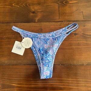 Kulani kinis bikini bottom